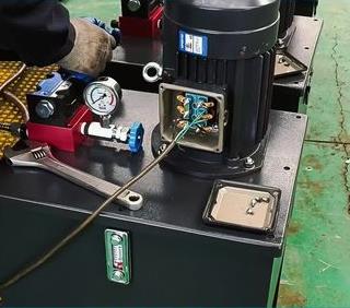 國立液壓，重注安全生產(chǎn)意識，用心生產(chǎn)每一臺液壓站